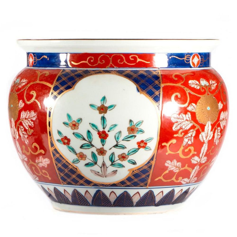 Appraisal: A Japanese Imari planter A th century Japanese porcelain Imari