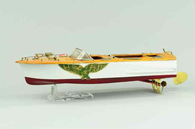 Appraisal: JAPANESE BATTERY OP WOOD SPEED BOAT White painted hull with