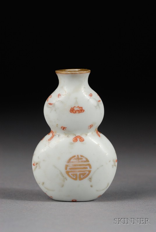 Appraisal: Porcelain Snuff Bottle th century double gourd form designs of