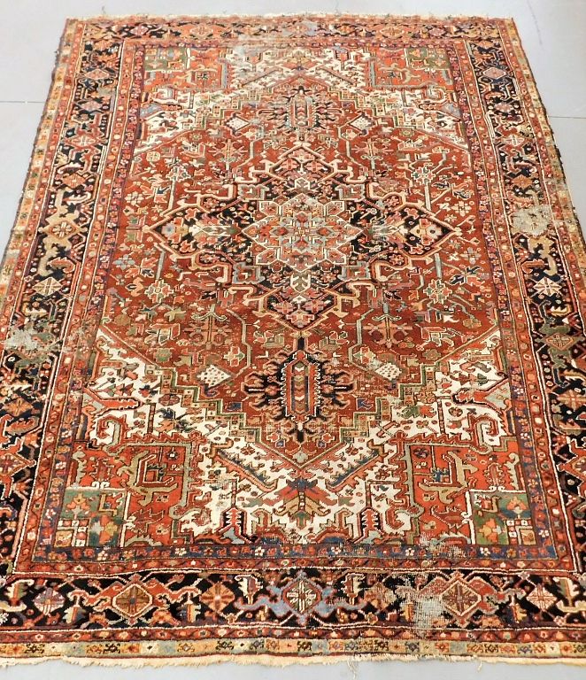 Appraisal: Room Size Heriz Rug Middle East Early th Century Green