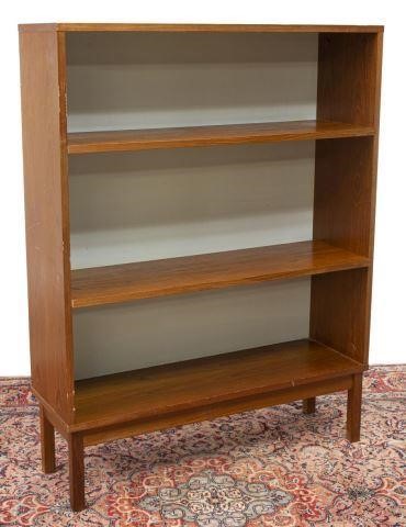 Appraisal: Danish mid-century modern teakwood bookcase c s having three shelves