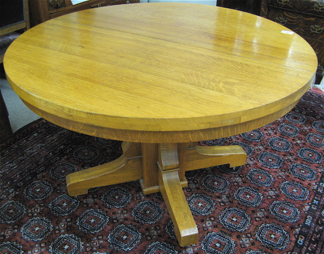 Appraisal: ROUND OAK PEDESTAL DINING TABLE WITH THREE LEAVES American c