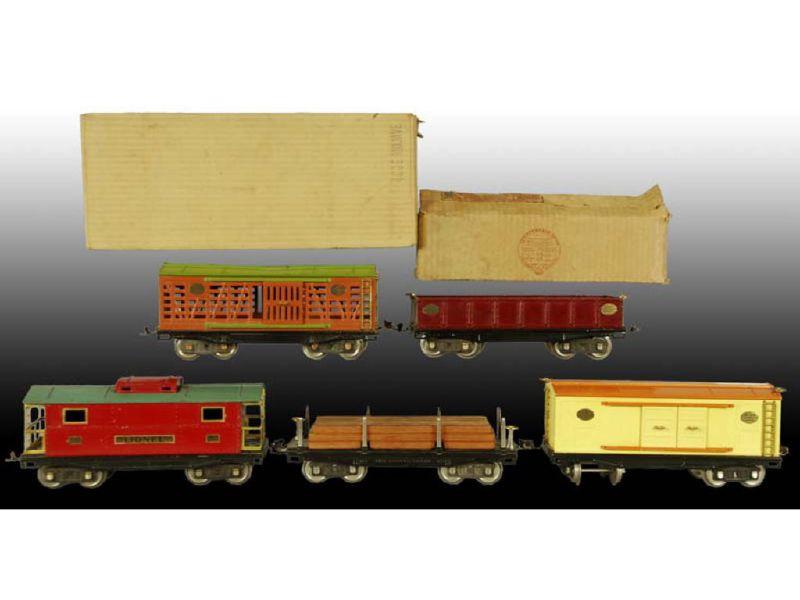 Appraisal: -Piece Lionel Standard Gauge Pre-War Tinplate Description Includes E in