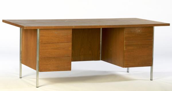 Appraisal: KNOLL Walnut double-pedestal five drawer desk on steel legs Knoll