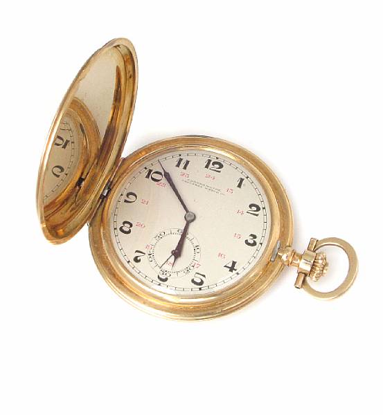 Appraisal: A fourteen karat gold hunting cased pocket watch Tavannes hour