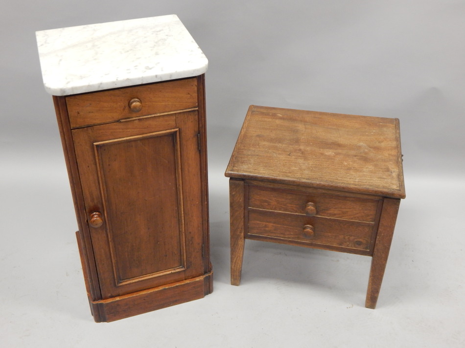 Appraisal: Two items of thC furniture a mahogany pot cupboard with