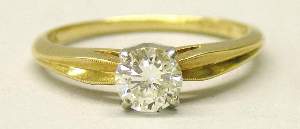 Appraisal: K solitaire diamond ring ct approx gms boxed