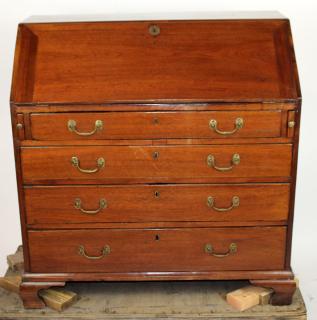 Appraisal: English fall front secretary in mahogany English fall frot sercretary