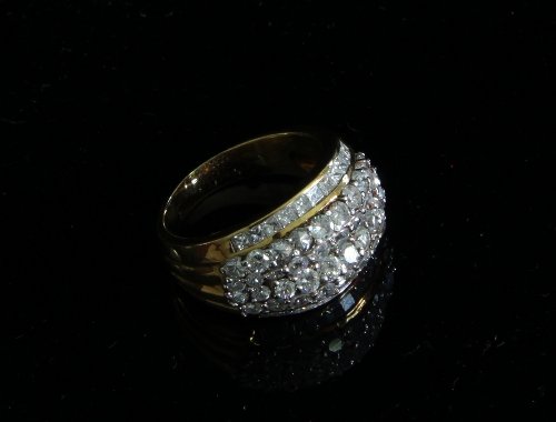 Appraisal: A diamond dress ring the six rows of diamonds to