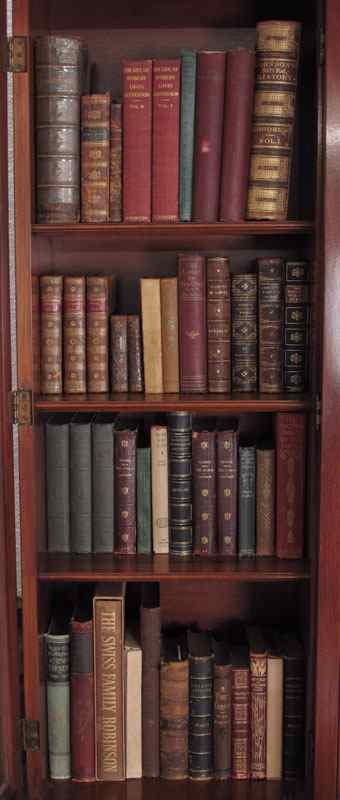 Appraisal: COLLECTION OF ANTIQUARIAN BOOKS An assorted collection of approx antiquarian