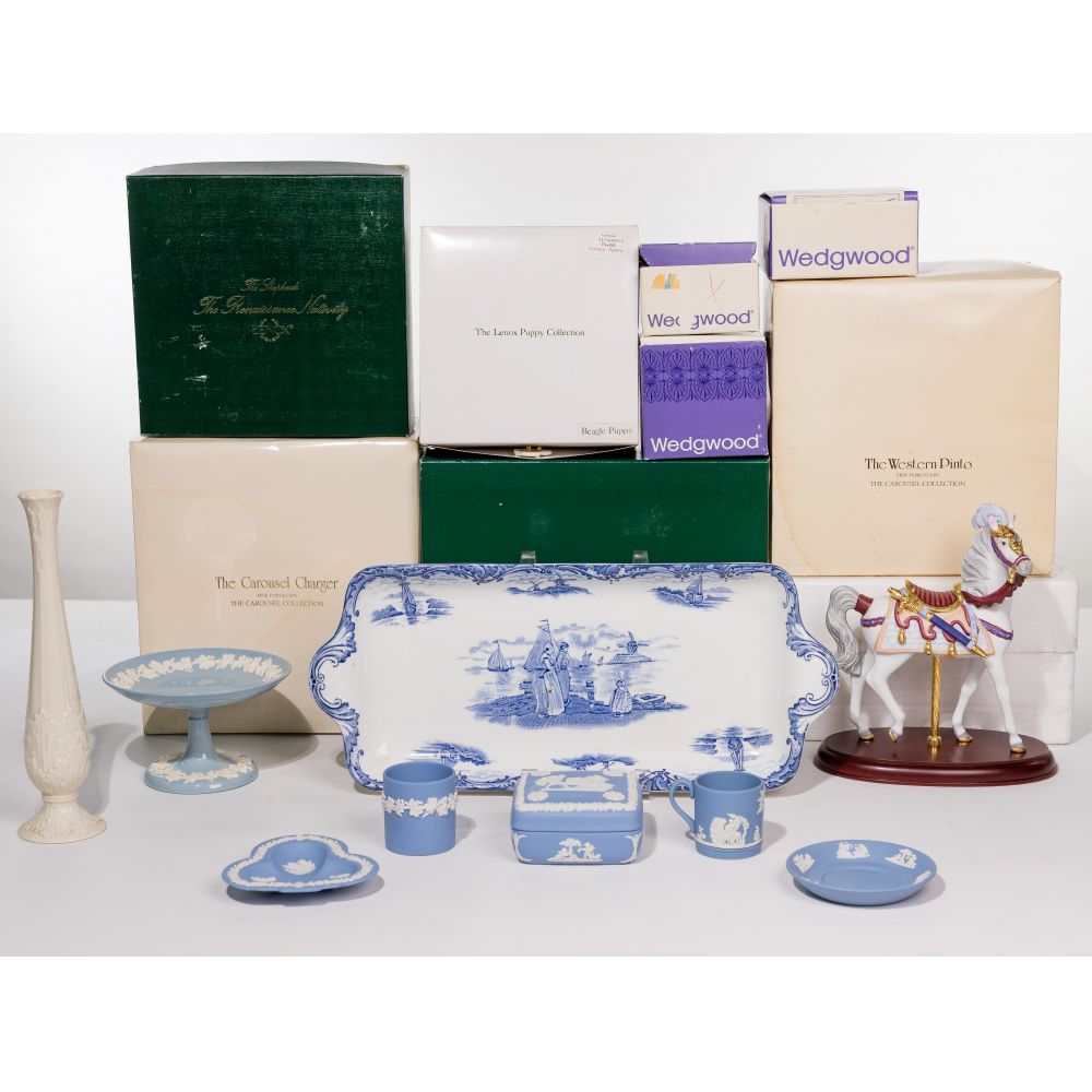 Appraisal: WEDGWOOD AND LENOX ASSORTMENT items total with items by Wedgwood