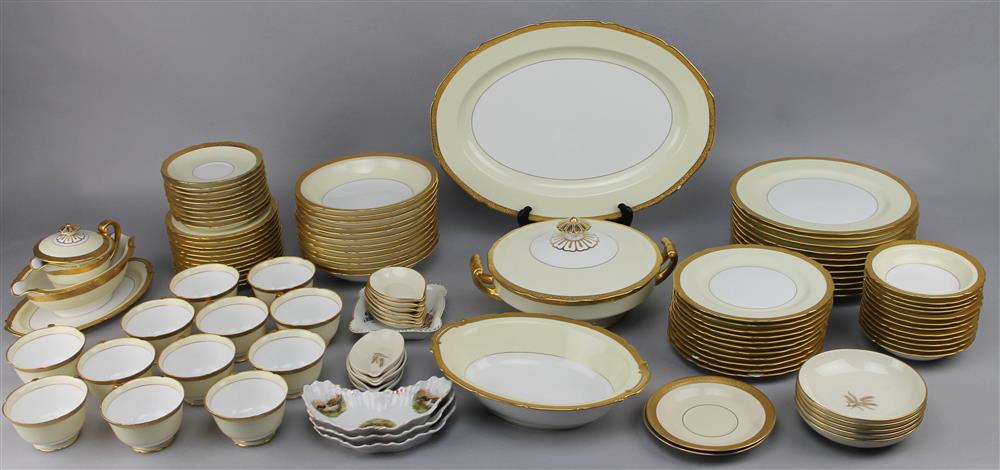 Appraisal: NORITAKE DORSAY PATTERN DINNER SERVICE to include one covered vegetable