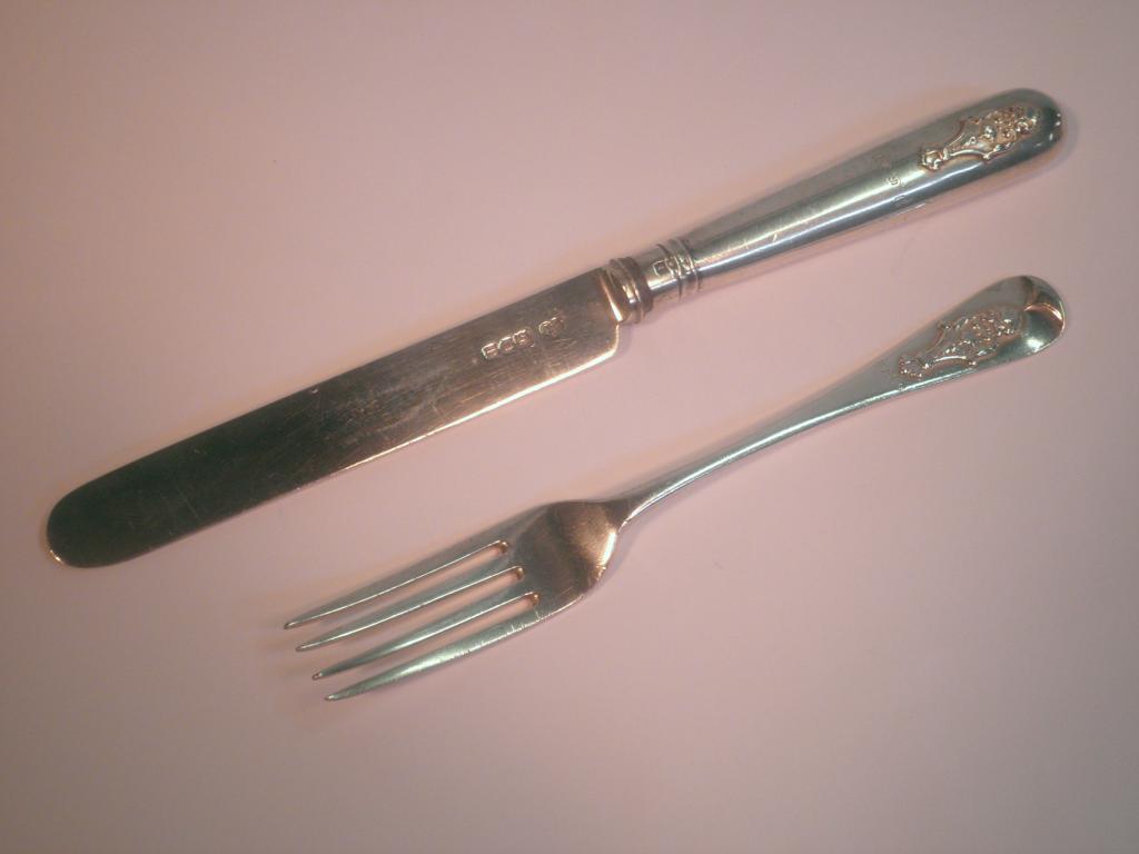 Appraisal: An early George V silver Baptismal knife and fork by