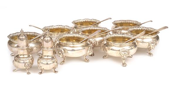 Appraisal: A SET OF EIGHT EDWARD VII STERLING SILVER SALT CELLARS