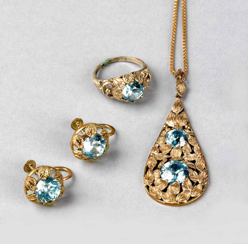 Appraisal: Blue zircon and K yellow gold jewelry to include earrings