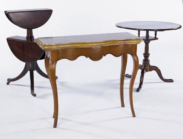 Appraisal: FURNITURE GROUPING Three pieces th C mahongay tilt-top birdcage table