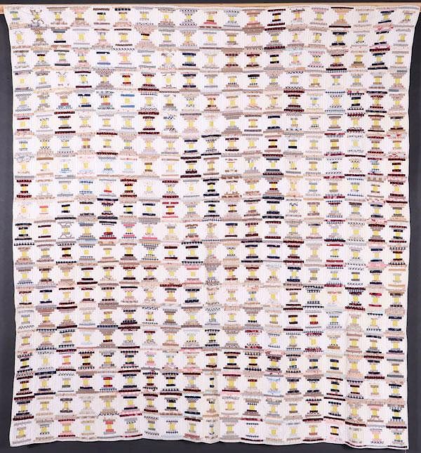 Appraisal: AMERICAN HAND STITCHED QUILT A VERY FINE AMERICAN HAND STITCHED