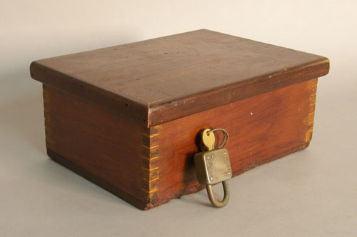 Appraisal: Dovetailed poplar box together with a stoneware jug