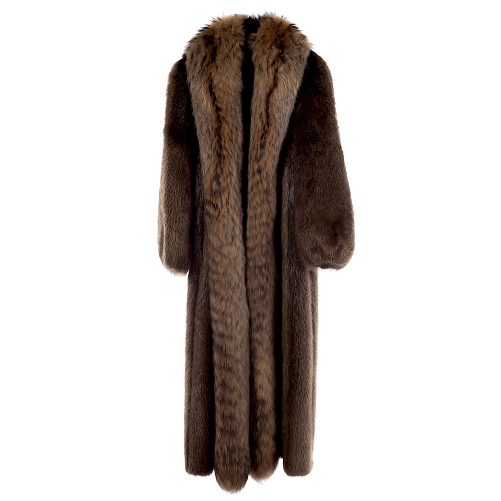 Appraisal: A Ladies Raccoon Fox Full Length Coat Tan brown and