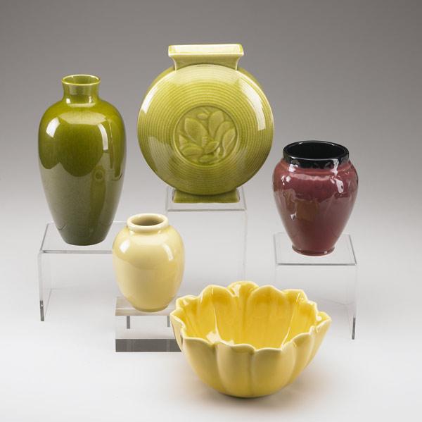 Appraisal: ROOKWOOD Five Production vases including one by Kenton Hills All