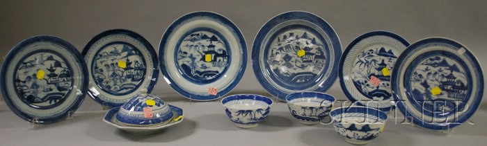 Appraisal: Ten Pieces of Chinese Export Porcelain Canton Tableware three bowls