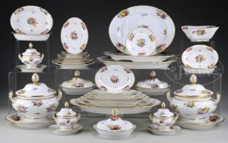 Appraisal: OUTSTANDING CUSTOM ORDERED TH CENTURY LARGE DINNER SERVICE BY SPODE