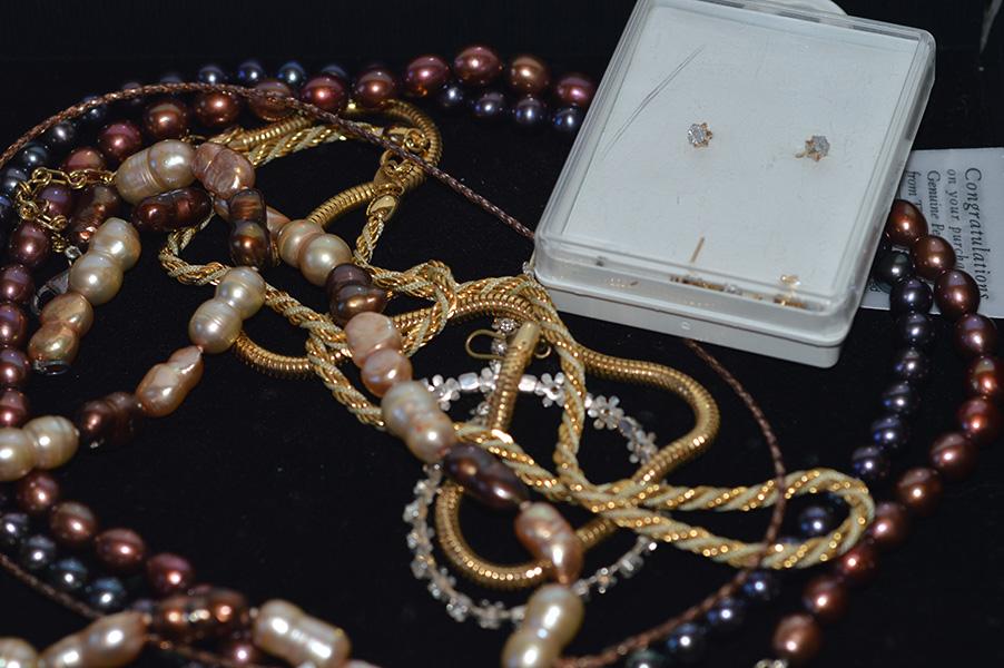 Appraisal: A COLLECTION OF JEWELLERY INCLUDING FRESHWATER PEARL NECKLACES DIAMOND SET