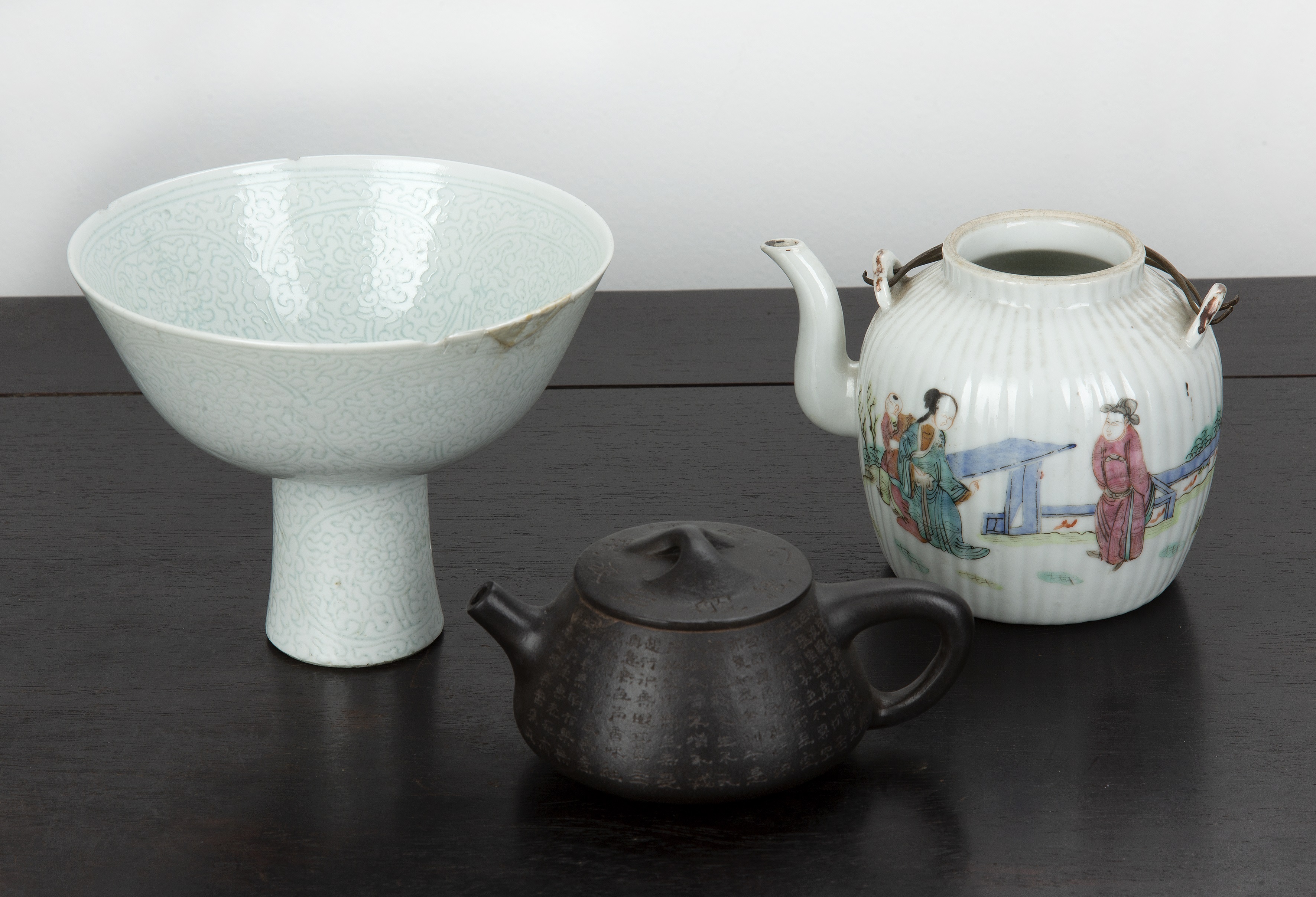 Appraisal: Group of ceramics Chinese comprising of a yixing teapot with