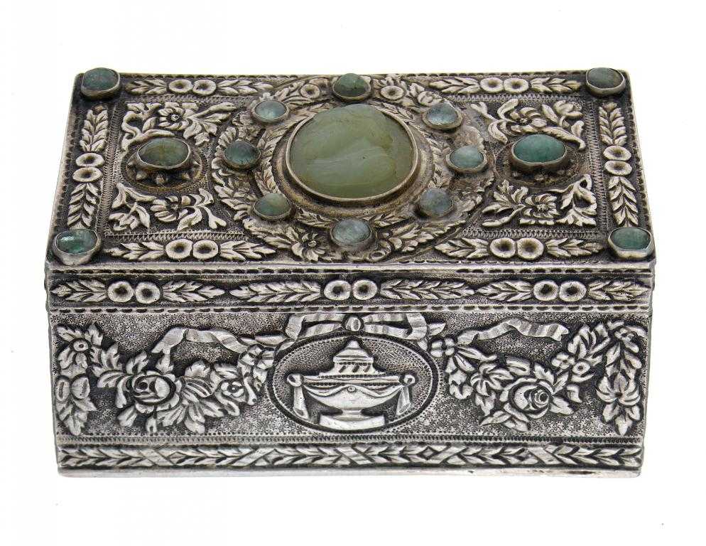 Appraisal: A GERMAN SILVER SNUFF BOX in Louis XVI style the