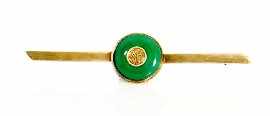 Appraisal: An ct gold jade bar brooch length approximately mm gms