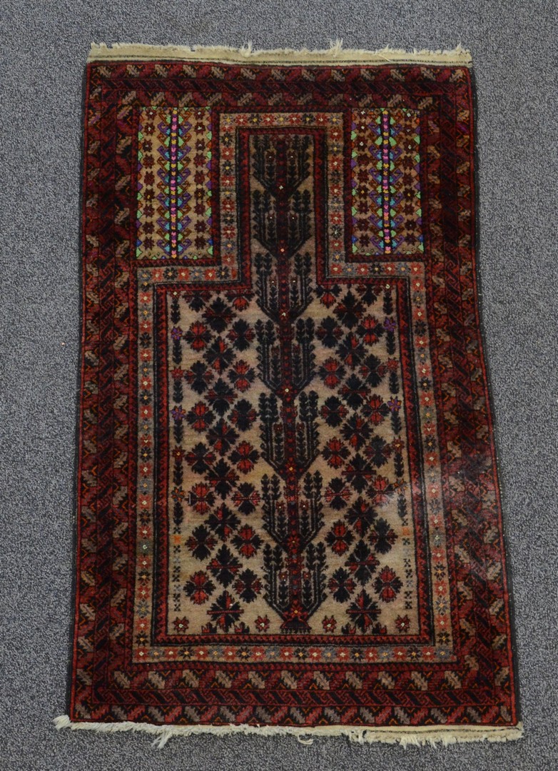 Appraisal: Turkish prayer rug x