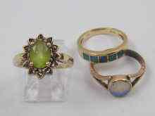 Appraisal: A yellow metal tests ct gold ring set with a