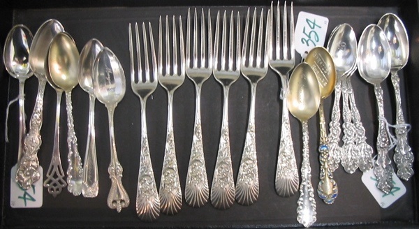 Appraisal: A GROUP OF STERLING SILVER FLATWARE including assorted teaspoons and