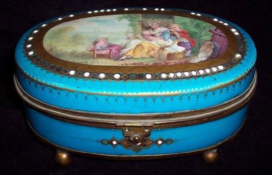 Appraisal: A Continental porcelain oval box with gilt metal mounts the