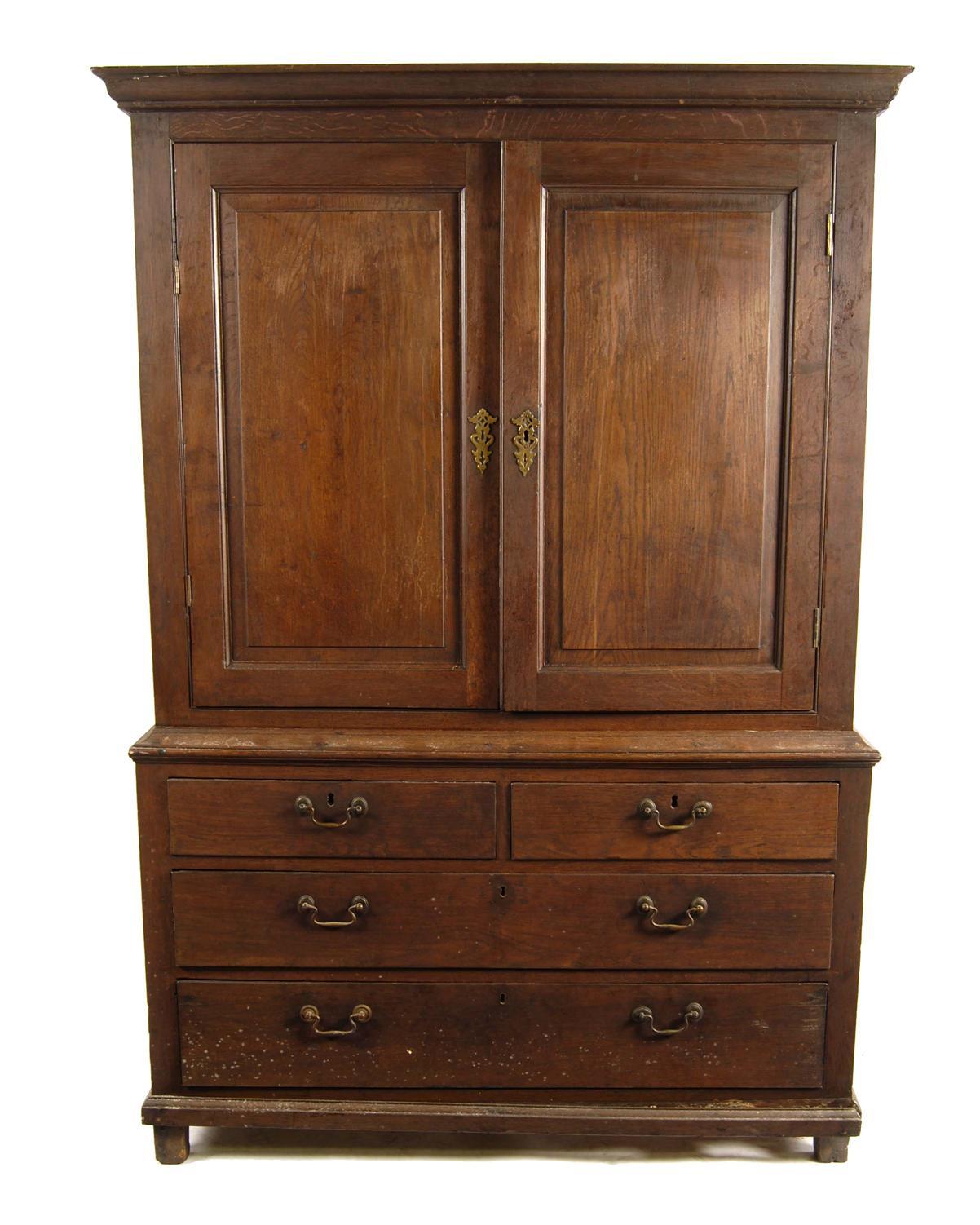 Appraisal: A th century oak linen press