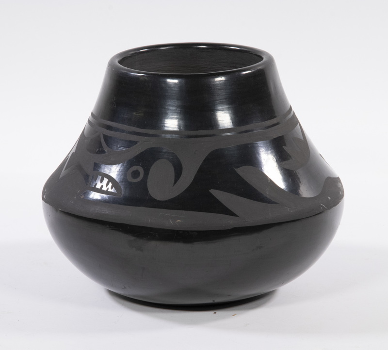 Appraisal: SANTA CLARA BLACKWARE VASE BY PETRA MONTOYA GUTIERREZ - Native