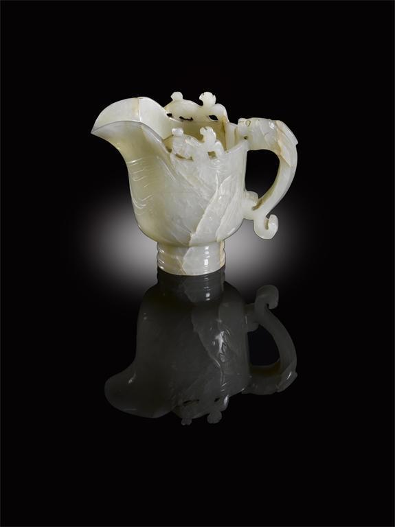 Appraisal: A Chinese jade ewer