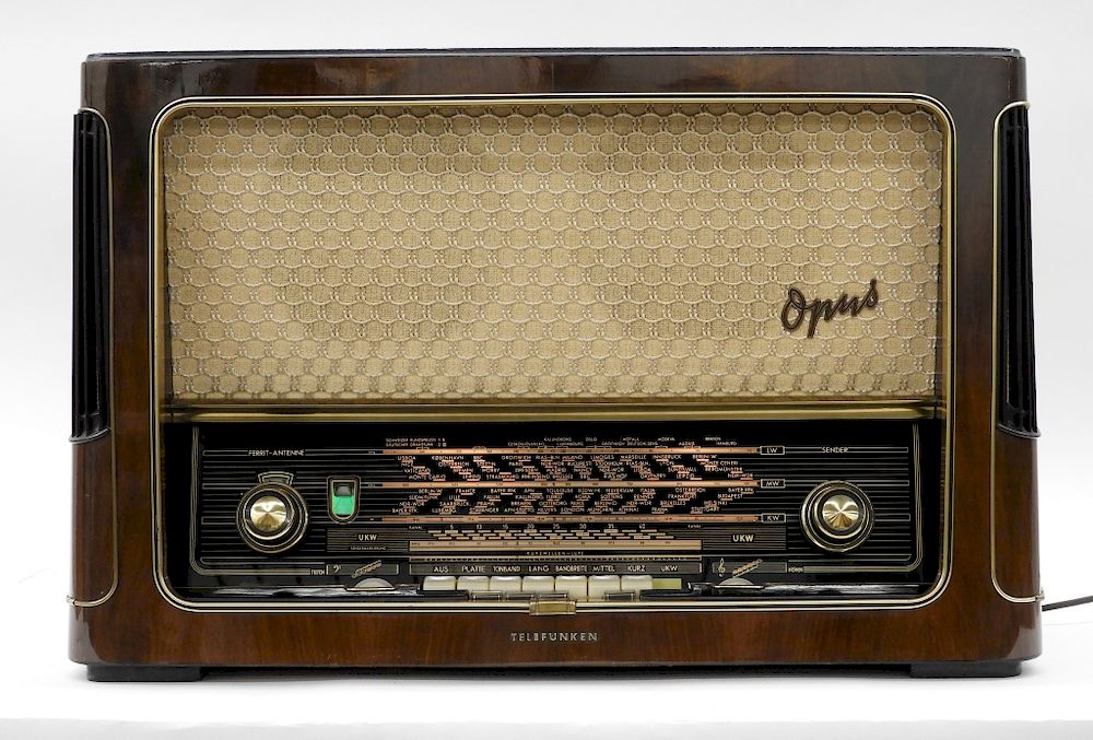 Appraisal: Telefunken Opus Wechselstrom-Super AM FM Radio Germany Circa Wechselstom-Super Opus