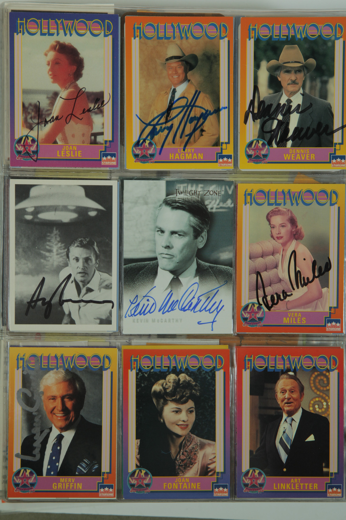 Appraisal: COLLECTION OF AUTOGRAPHS INCLUDING INFO CARDS PHOTOS NOTES AND TRADING