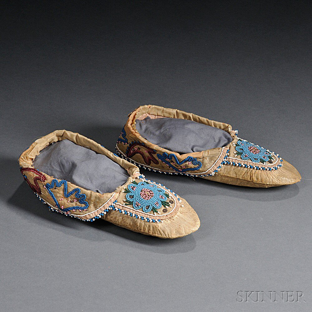 Appraisal: Pair of Woodlands Beaded Cloth and Hide Moccasins c th