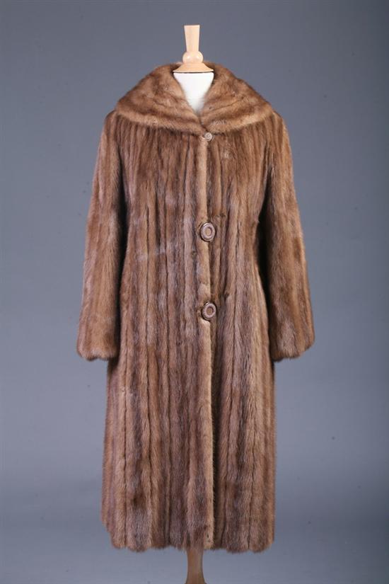 Appraisal: LADY'S BROWN MINK COAT Retailed Gartenhaus Full-length taupe silk lining