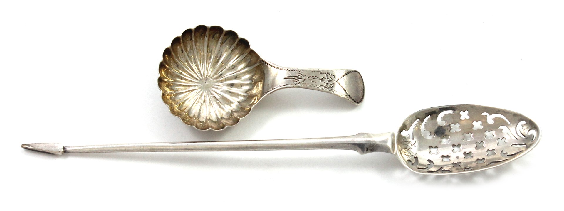 Appraisal: A silver mote spoon with pierced decoration and with a