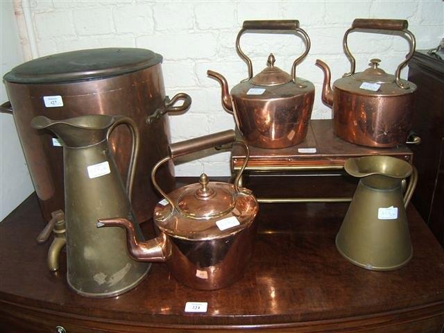 Appraisal: A large copper range top kettle with two carrying handles