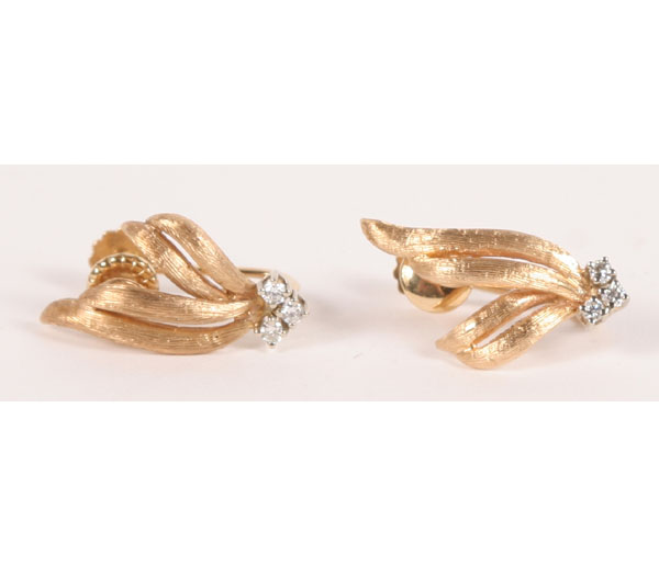 Appraisal: Gold K diamond leaf form earrings g long