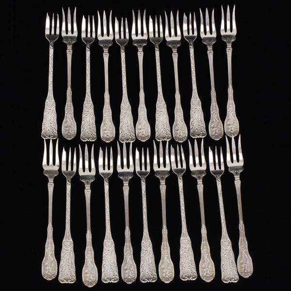 Appraisal: Two sets of Gorham sterling silver oyster and pastry forks