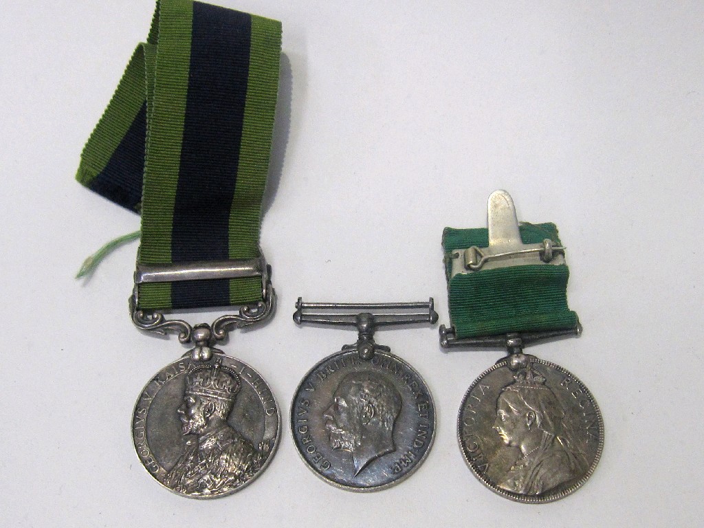 Appraisal: Lot comprising India medal with Afghanistan bar to Pte R