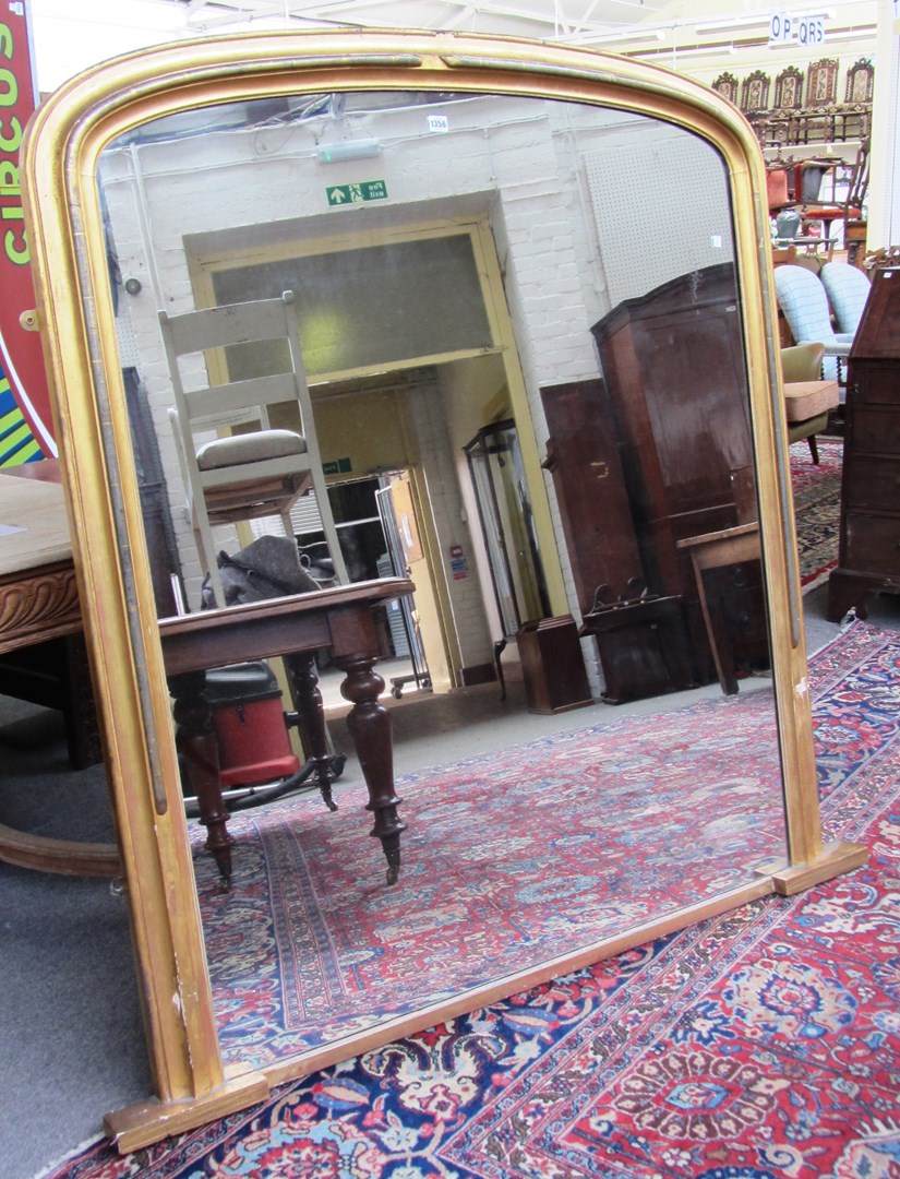 Appraisal: A Victorian gilt framed arch top overmantel mirror cm wide