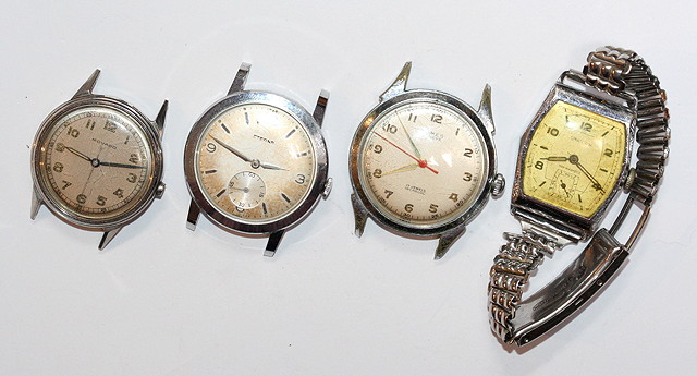 Appraisal: FOUR GENTLEMAN'S WRIST WATCHES TO INCLUDE a Movado an Eterna