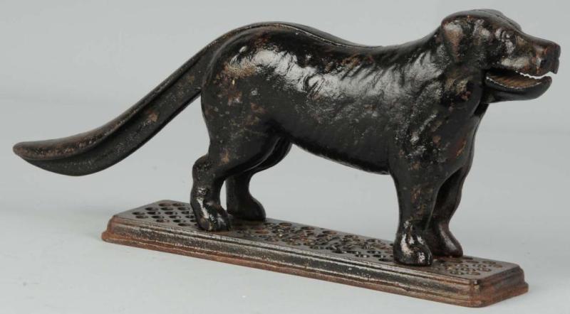 Appraisal: Cast Iron Black Dog Nut Cracker Condition Excellent Size L