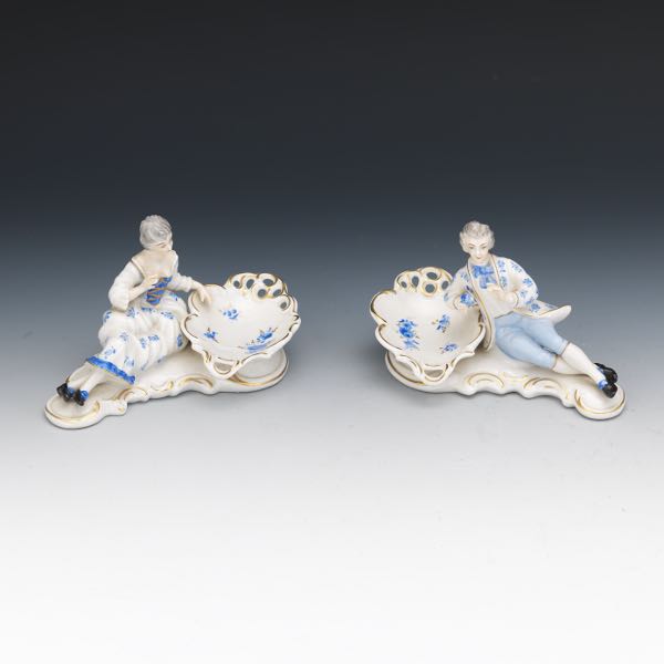 Appraisal: TWO GERMAN PORCELAIN BLUE-AND-WHITE SCULPTURAL RING HOLDERS Two porcelain ring